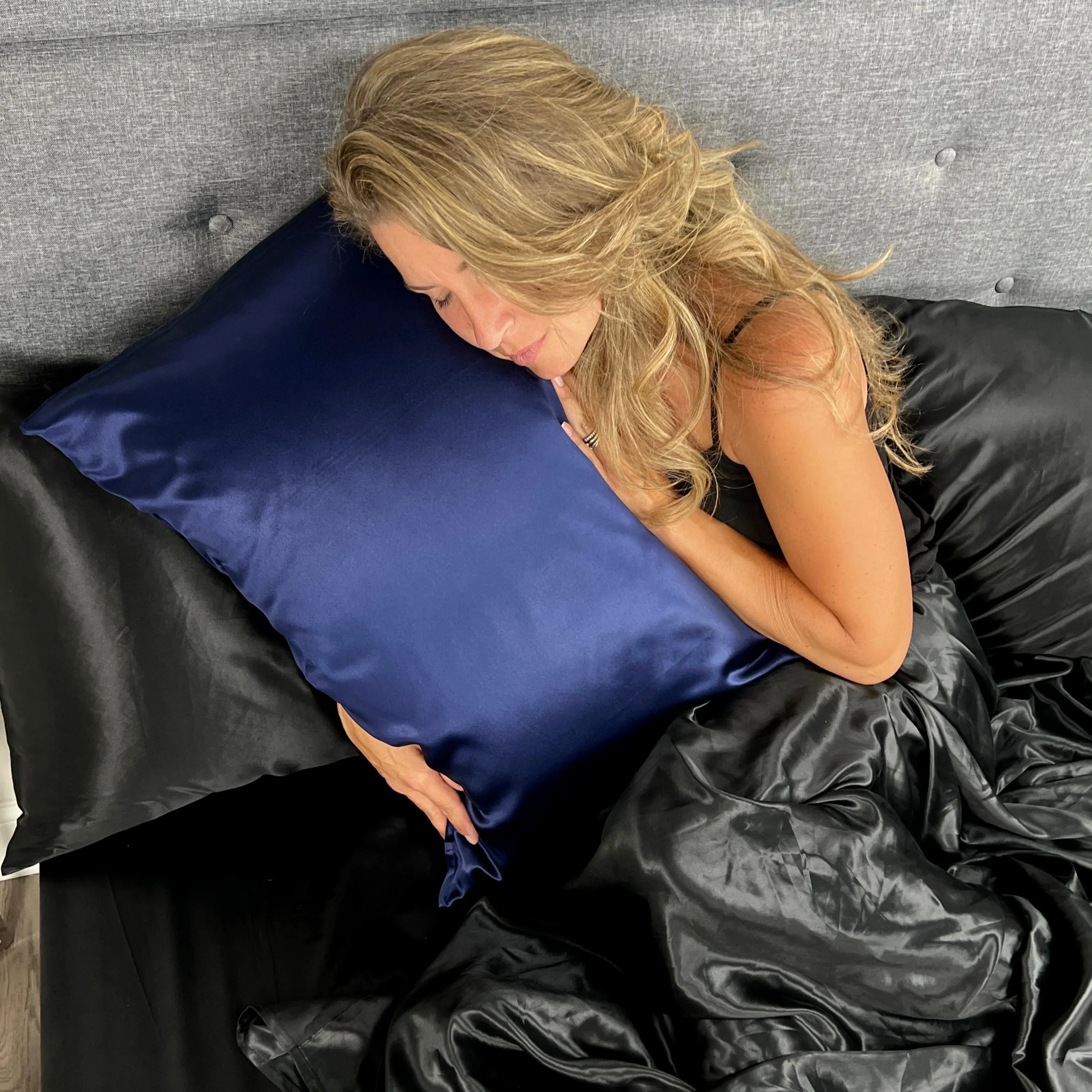 30 Momme Silk Pillowcase - Navy
