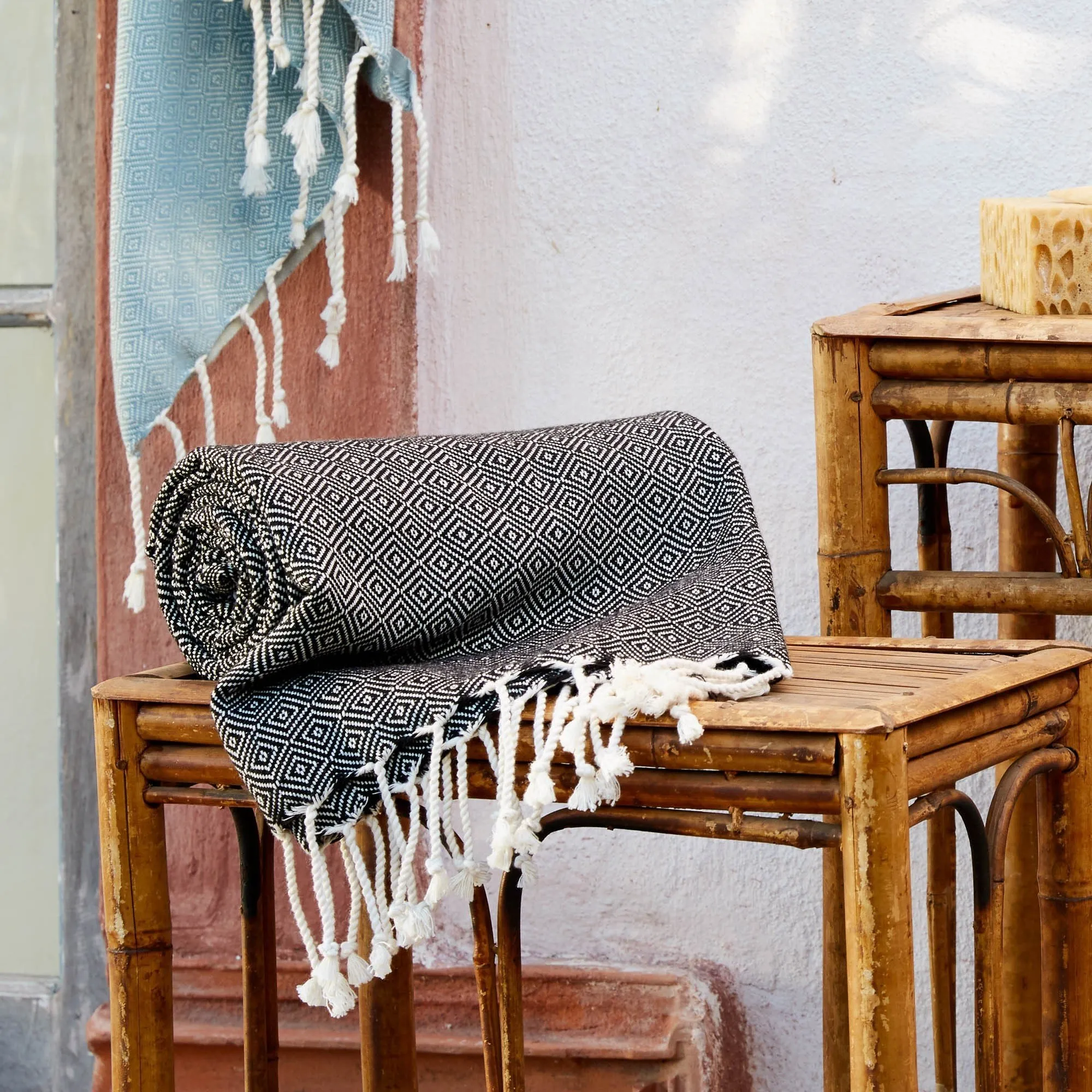 Cesme Hammam Towel [Black/White]