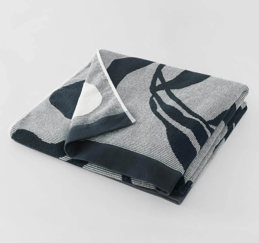 Cowrie Bay 95x175cm Beach Towel Carbon