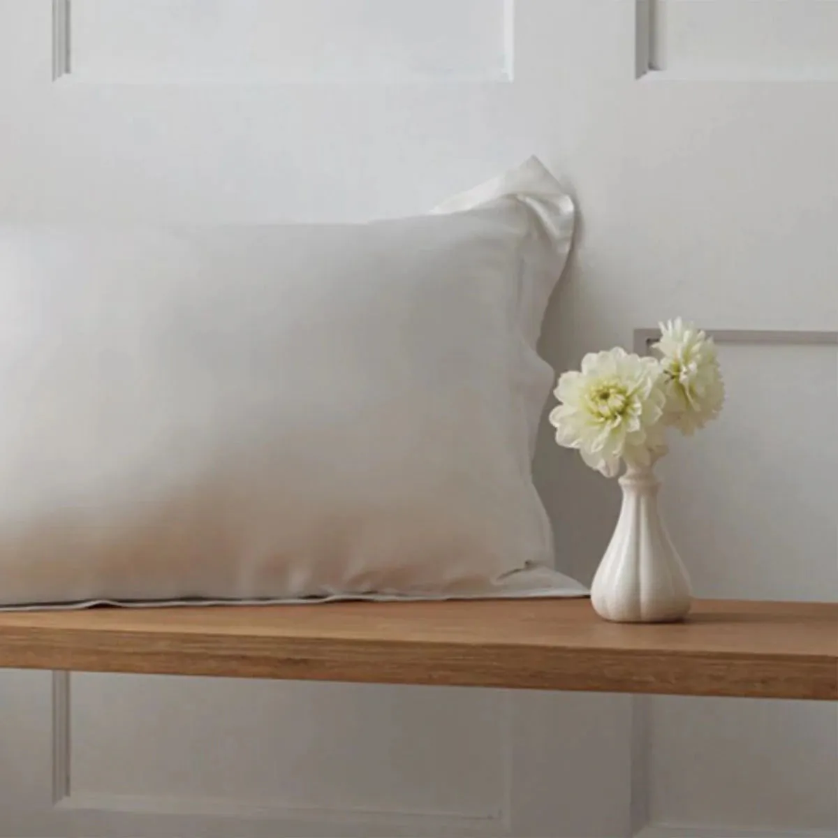 Lanham SNOW TAILORED Silk Pillowcase by Sheridan