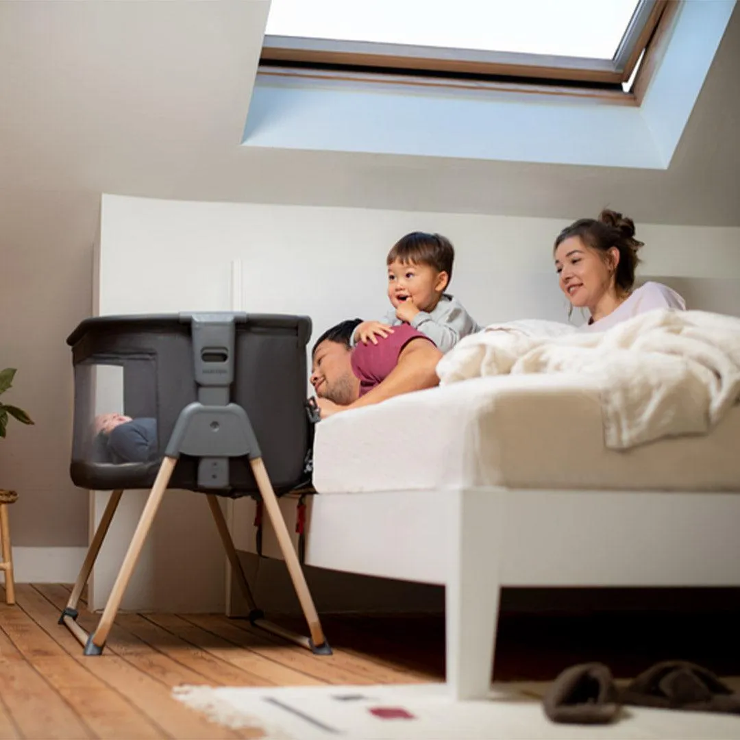 Maxi-Cosi Tori Co-Sleeper Eco - Beyond Graphite
