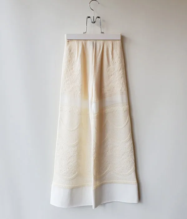 TAN/FLORAL PATTERNED LACY PANTS(IVORY)